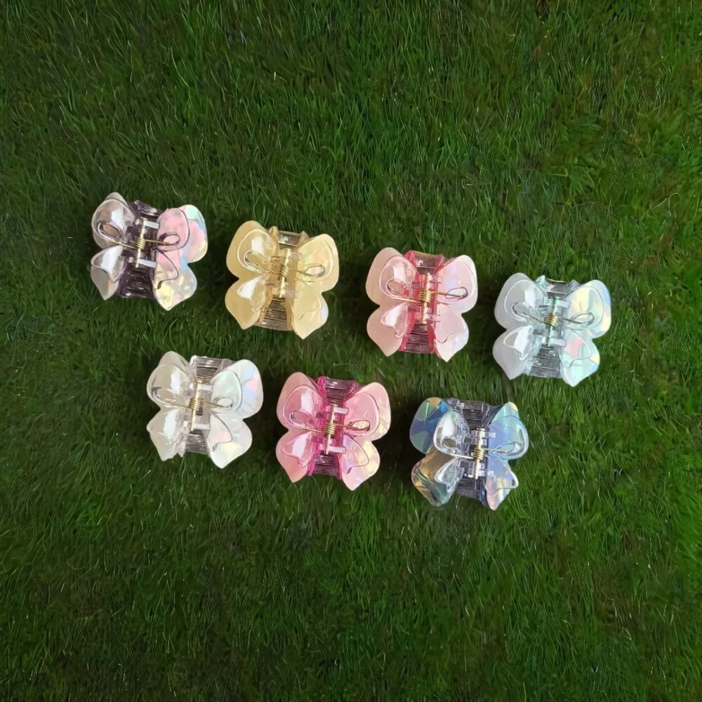 SDL - 1 Piece of Random Color Butterfly Design Strong Glass Clutches