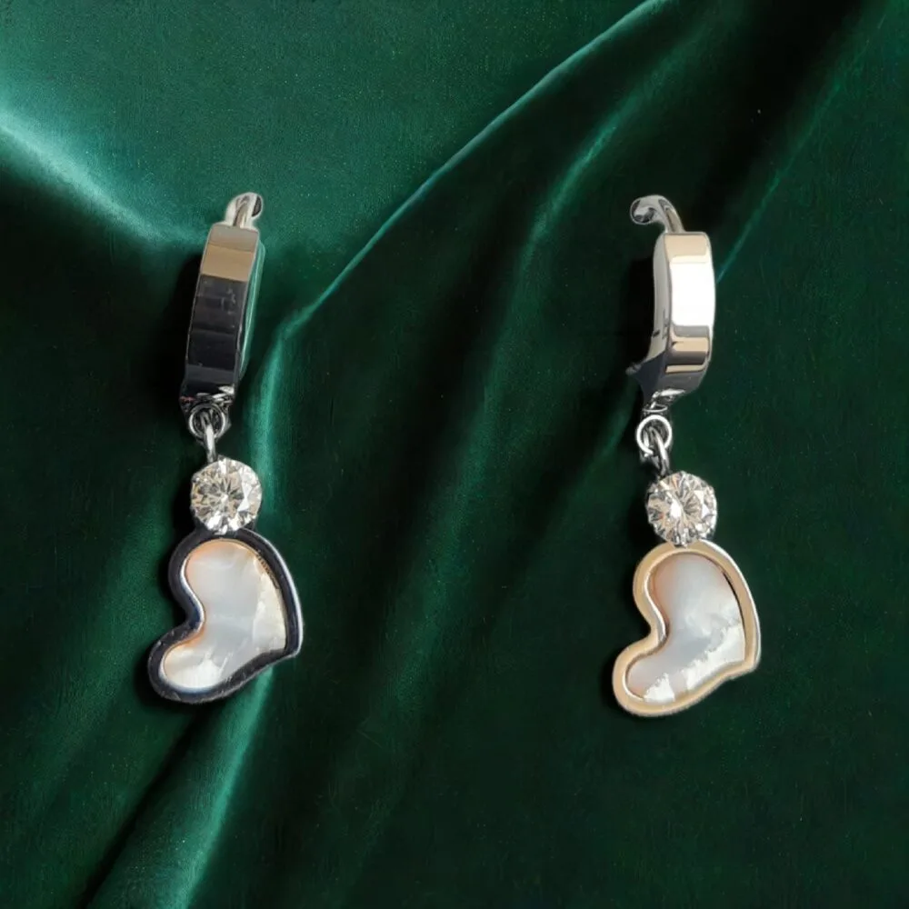 SDL - 1 Set of Beautiful Korean Earrings of Heart Ring Model