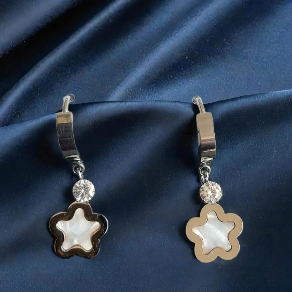 SDL - 1 Set of Beautiful Korean Earrings of Star Ring Model