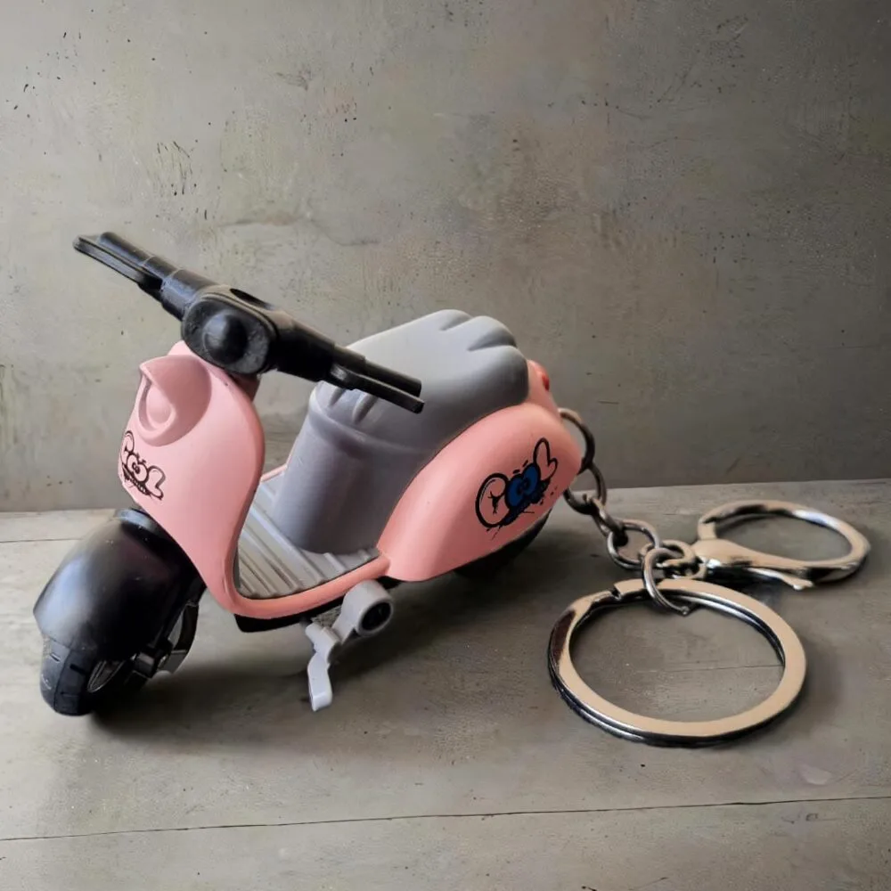 SDL - 1 Piece of Scooter Vespa Type Metal Premium Bike Keychain