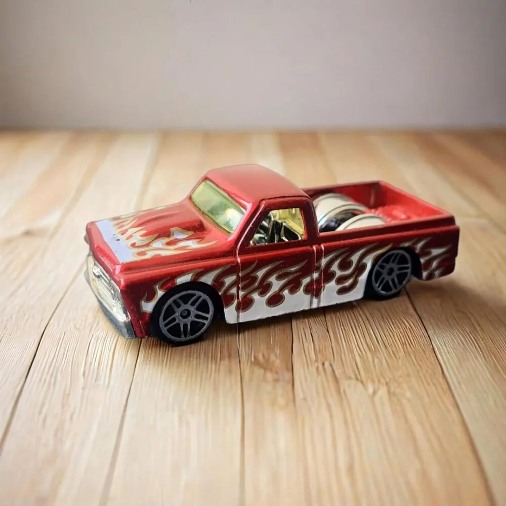 SDL - 1 Piece of Hot Wheel Replica Monstrous Truck Design Small Metal Car For Kids and Car Lovers